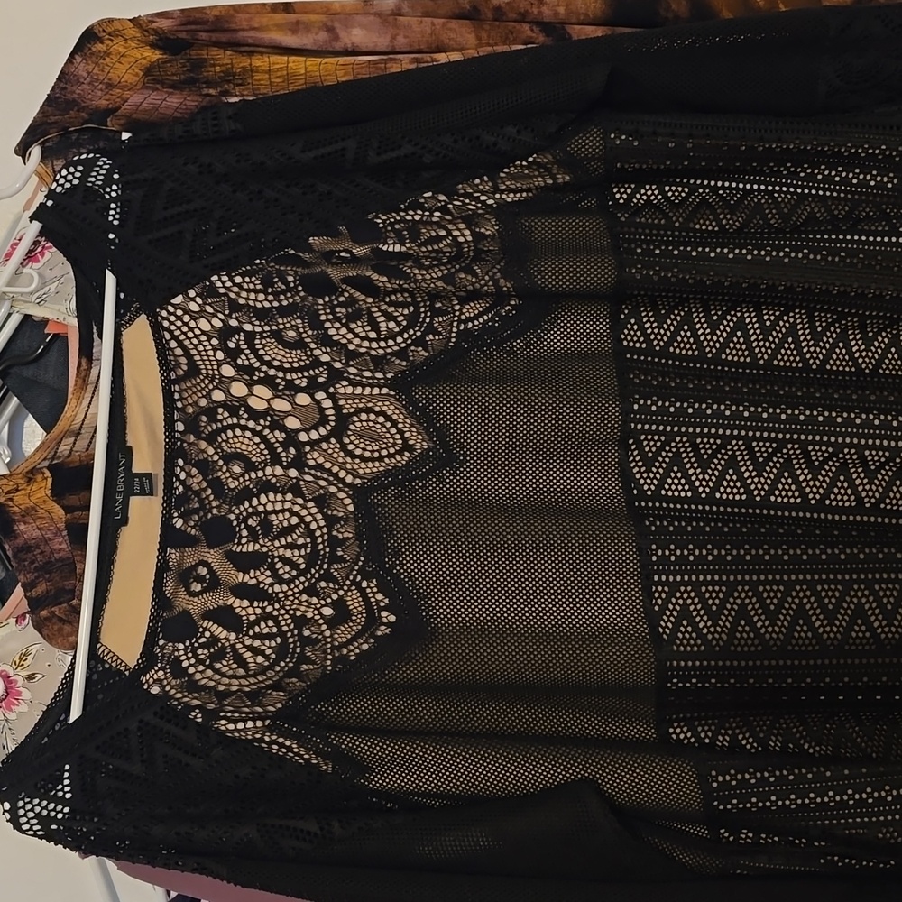 NWOT Black & Nude Top